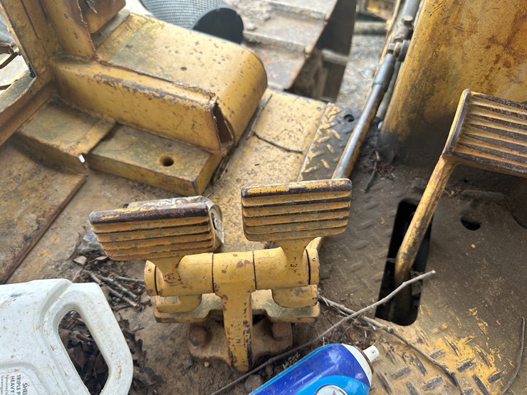 caterpillar-d6c-image-50