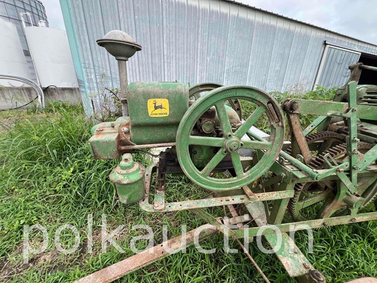 john-deere-112-image-2