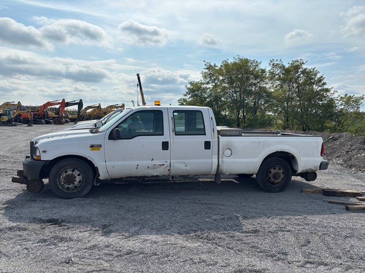 2002-ford-f350-image-1