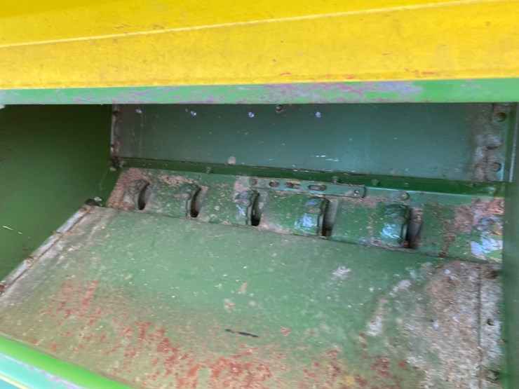 john-deere-8300-image-33