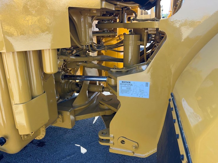 caterpillar-980g-image-18