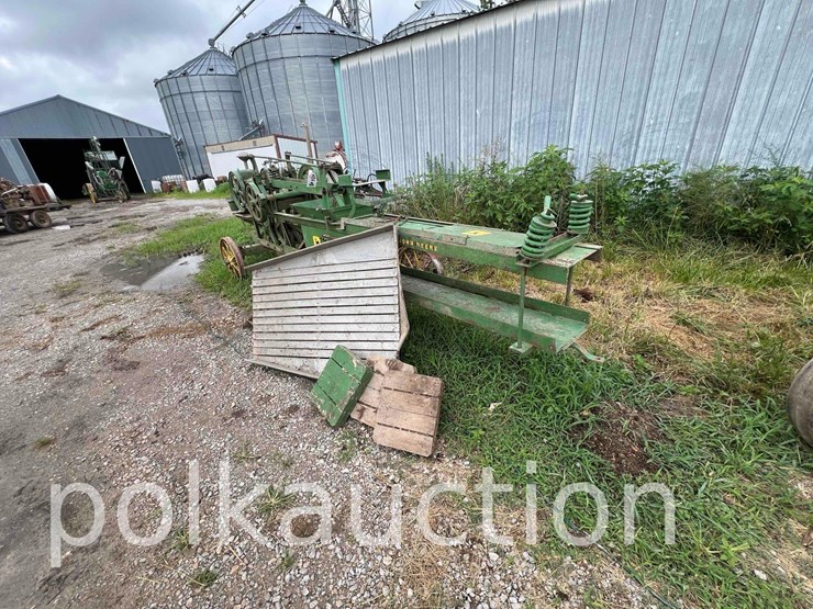 john-deere-112-image-10