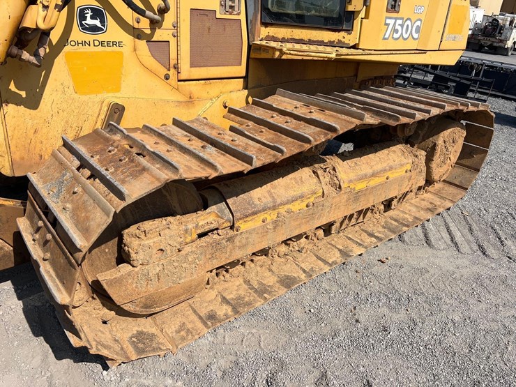 deere-750c-image-7