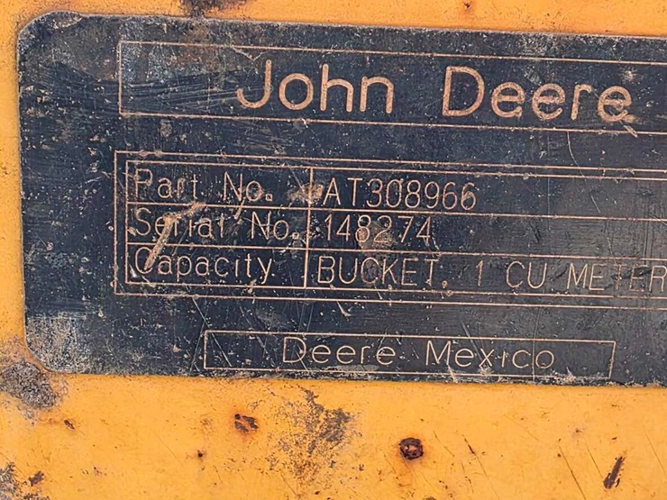 2004-deere-310sg-image-11