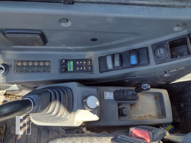 case-cx60-excavator-8560-image-10