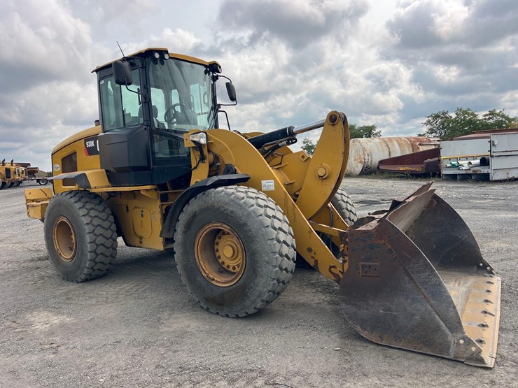 caterpillar-938k-image-3