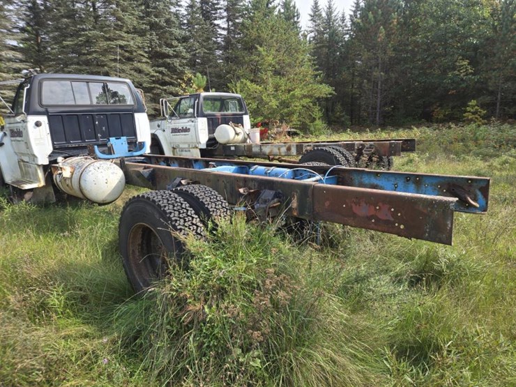ford-l800-image-4