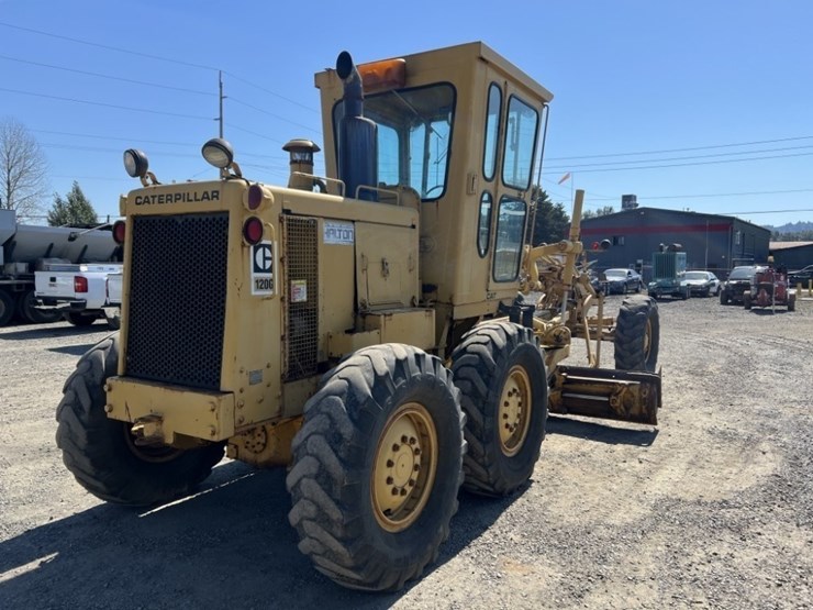 caterpillar-120-image-4