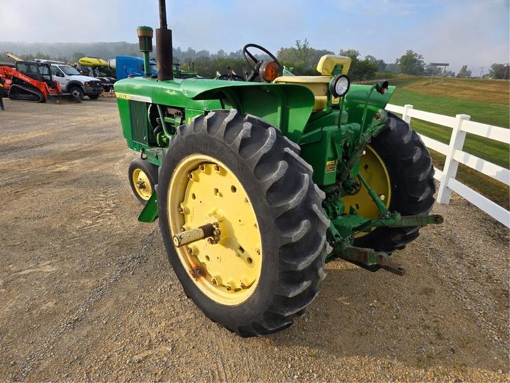 john-deere-4020-image-3
