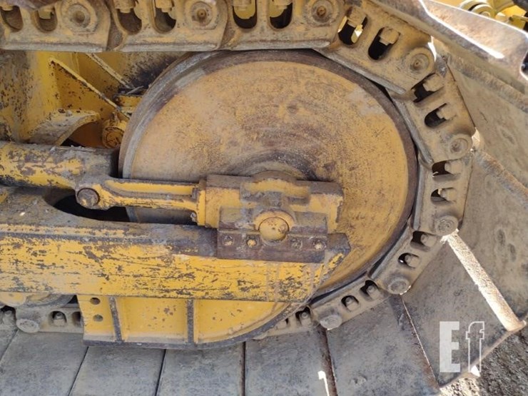 2004-deere-650h-image-35