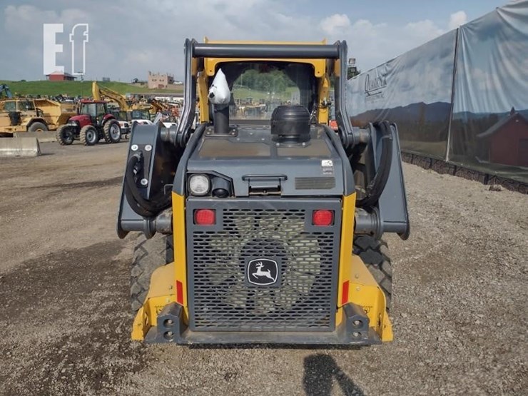 2020-deere-324g-image-4
