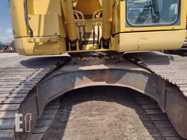 2011-komatsu-pc228us-lc-8-image-20