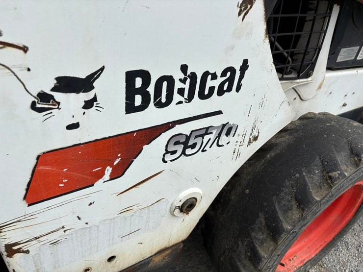 2018-bobcat-s570-image-8