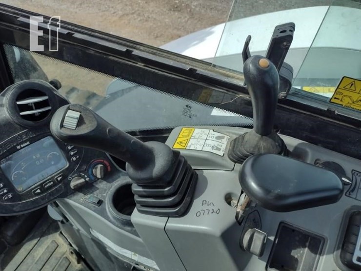 2018-bobcat-e85-image-9