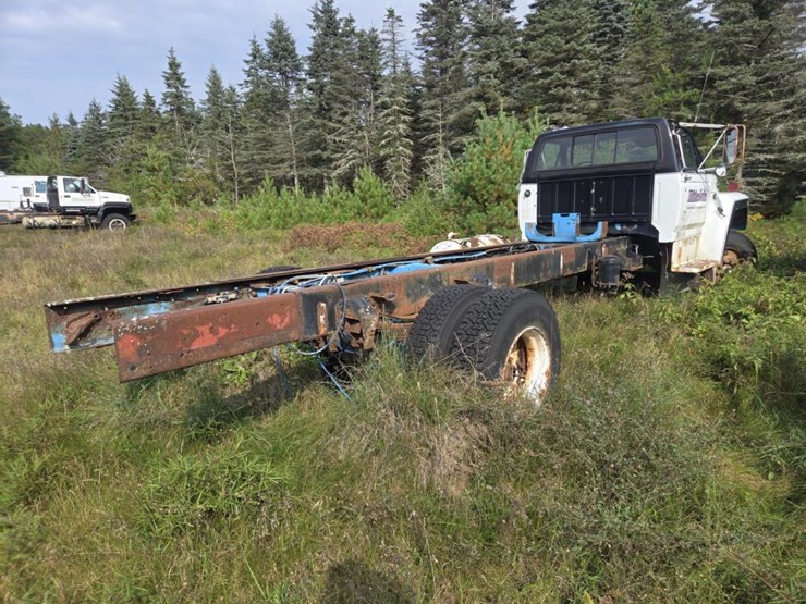 ford-l800-image-3