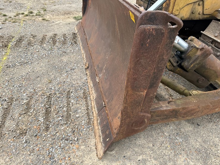 caterpillar-d6c-image-28