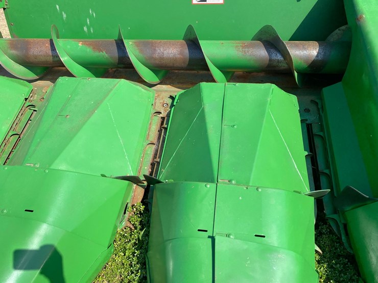 john-deere-844-image-21