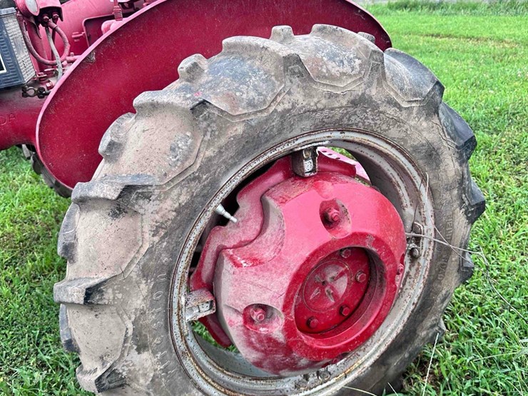 farmall-b-(sn#--37451)-image-6