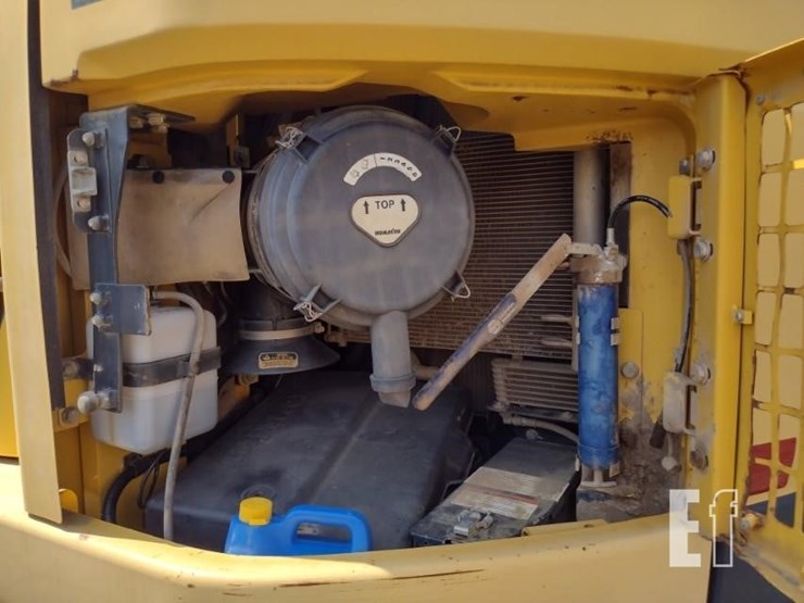 2011-komatsu-pc228us-lc-8-image-46