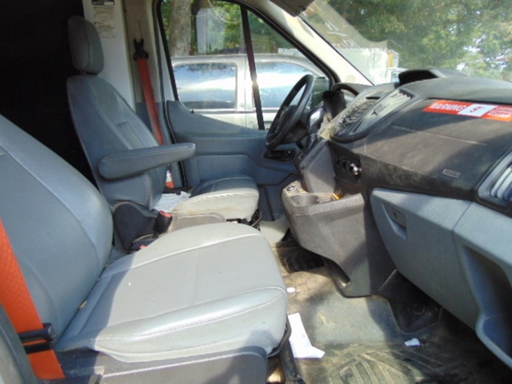 2019-ford-transit-image-6