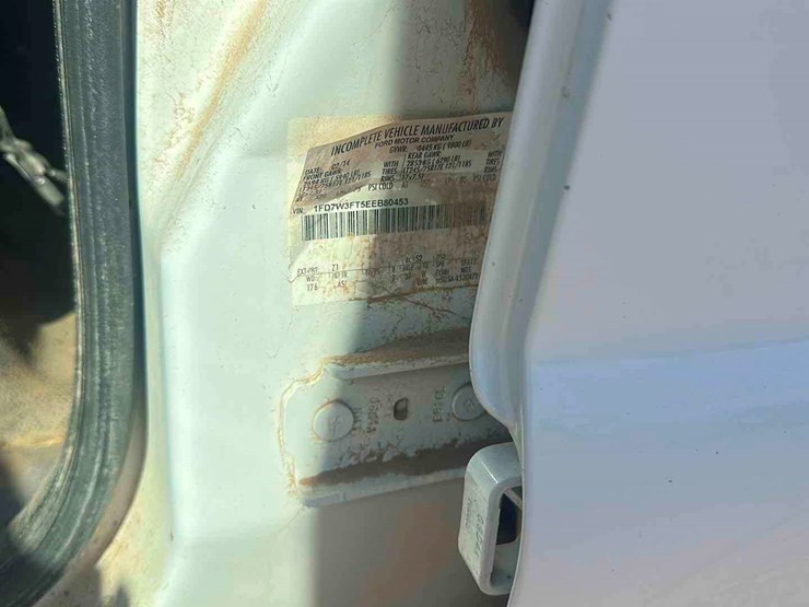 2014-ford-f350-image-8