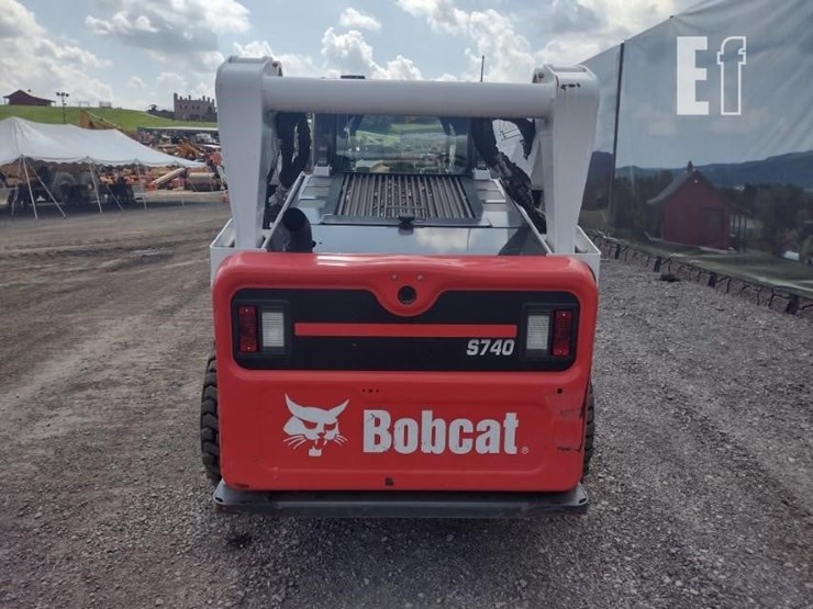 2022-bobcat-s740-image-4
