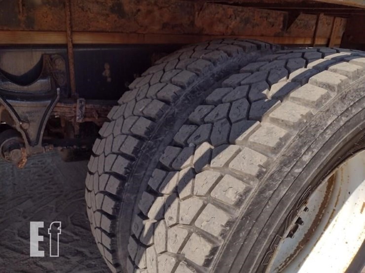 2015-ford-f650-image-17