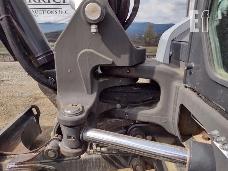 2018-bobcat-e85-image-26