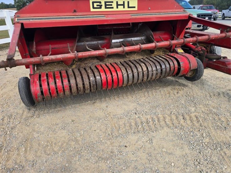 gehl-1260-image-9