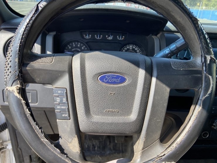 2011-ford-f150-xl-image-21