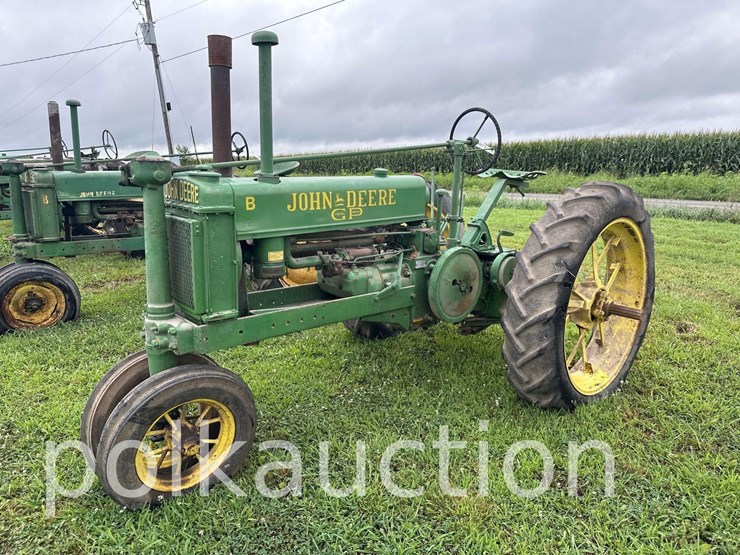 john-deere-b-image-16