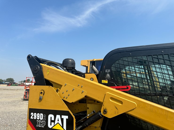 2018-caterpillar-299d2-xhp-image-34
