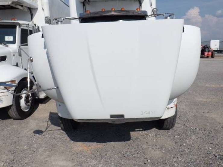 2017-peterbilt-337-image-17