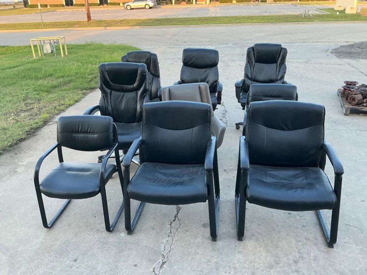 9-office-chairs-image-1