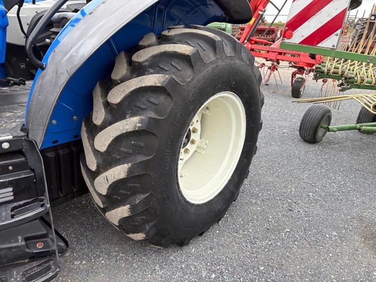 2019-new-holland-workmaster-95-image-13