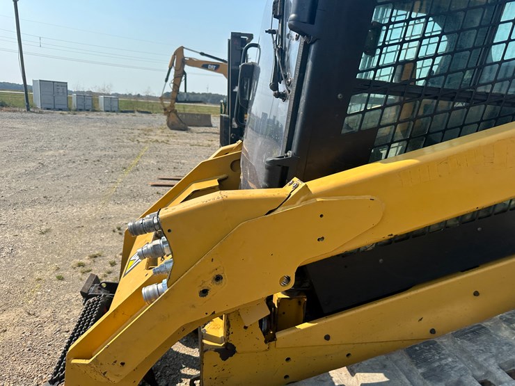 2018-caterpillar-299d2-xhp-image-26