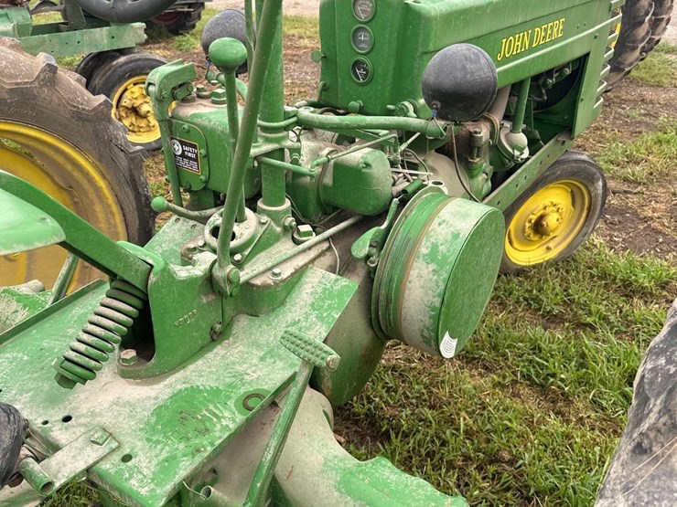 john-deere-h-image-9