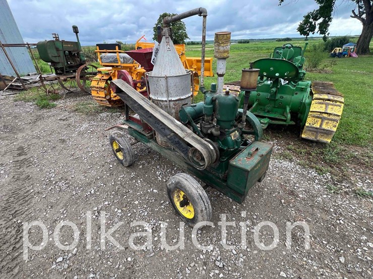 cushman-hit-&-miss-engine-on-cart-(sn#-32043)-image-2