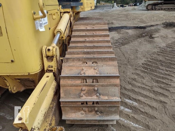 2015-komatsu-d61ex-23-image-32