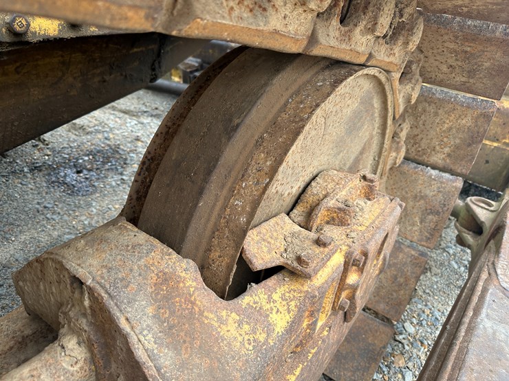 caterpillar-d6c-image-19