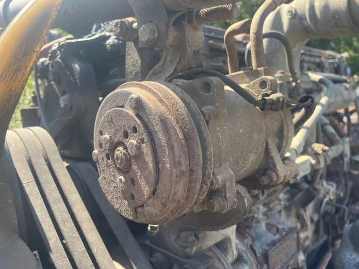 1994-ford-l9000-image-29