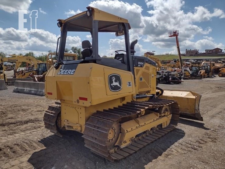 2022-deere-450k-image-44