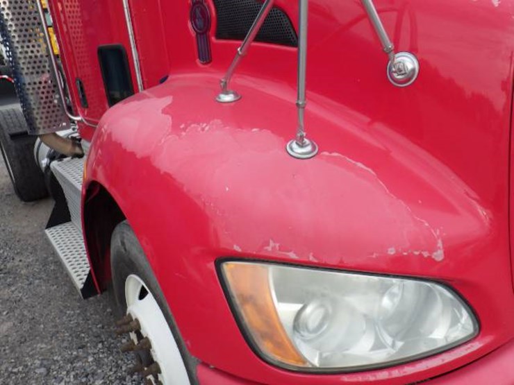 2011-kenworth-t370-image-4