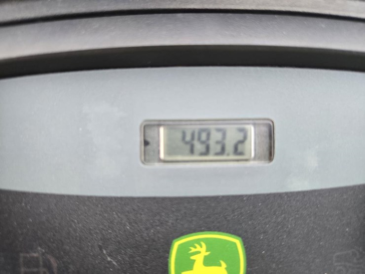 2014-john-deere-x304-image-8
