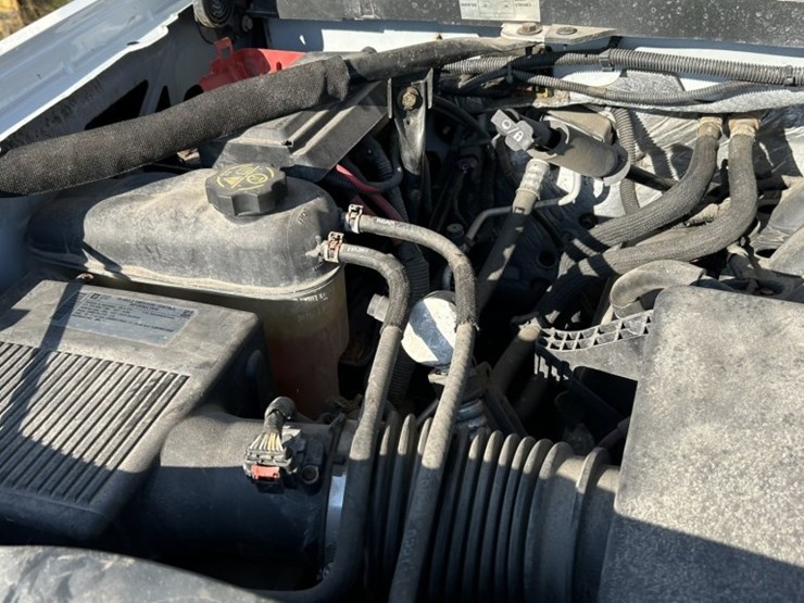 2014-chevrolet-silverado-1500-image-22