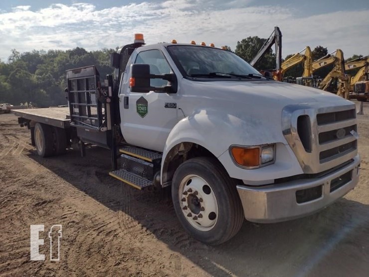 2013-ford-f650-xlt-image-33
