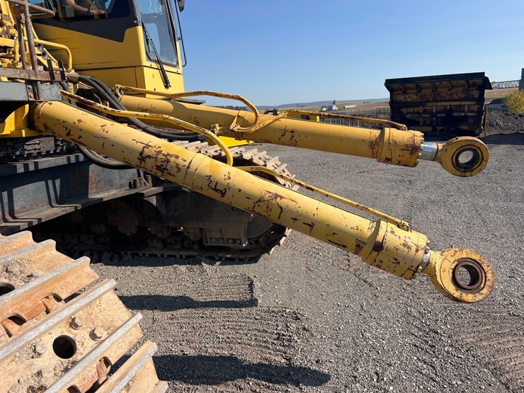 komatsu-pc1250-7-image-12