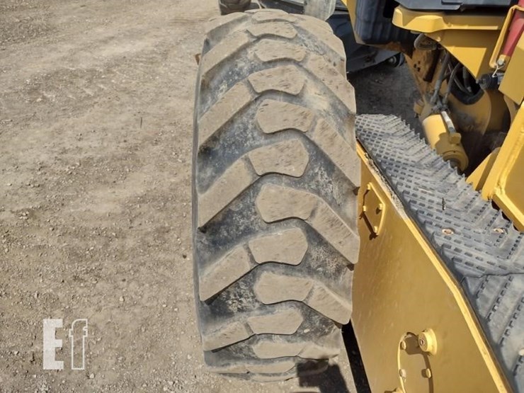 2020-deere-670gp-image-22