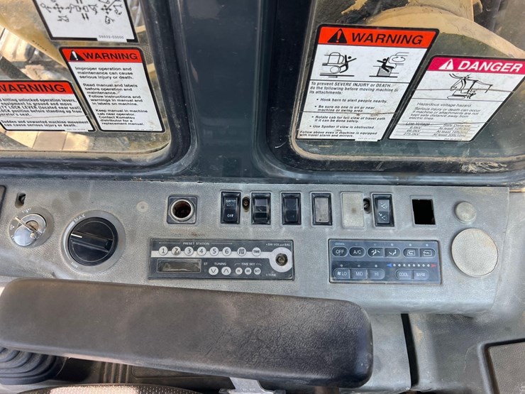 komatsu-pc400-lc-6-image-25