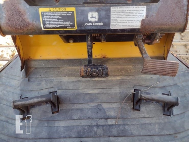 2004-deere-550h-lt-image-8